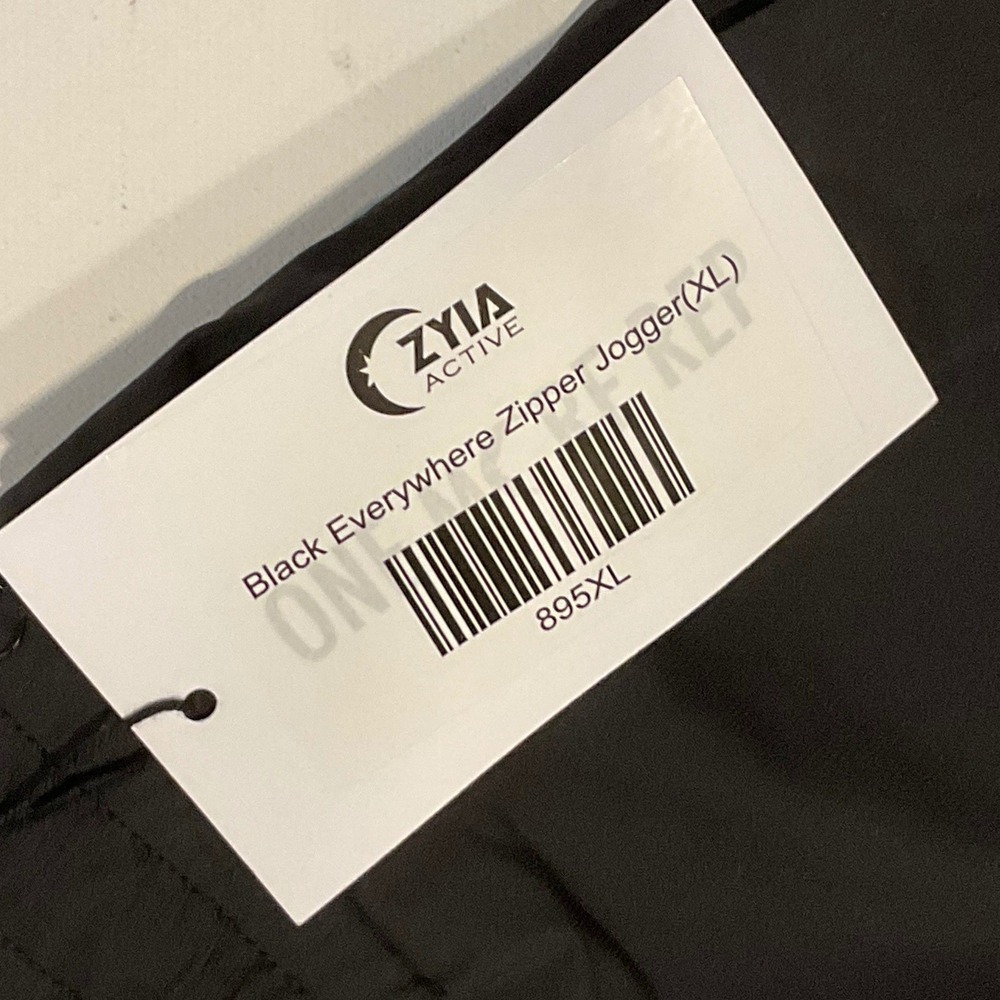ZYIA Black Everywhere Zipper Jogger Slim tapered fitLow-profile hip pockets XL - Picture 11 of 15